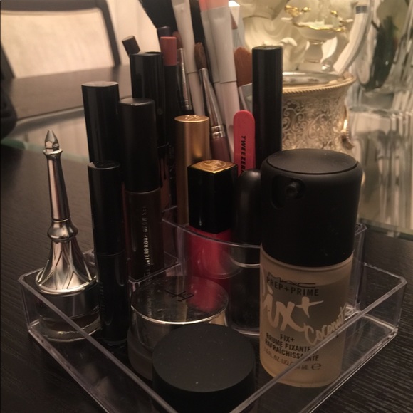 2 Make Up Organizers - Picture 5 of 7